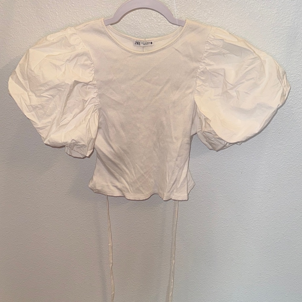 ZARA White Ribbed Open Back Puff Sleeve Top - Size M